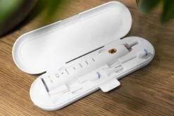 Concept Perfect Smile ZK5000 -Soins Dentaires concept perfect smile zk5000 brosse a dents sonique avec application et etui de chargement 2
