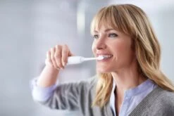 Philips Sonicare 6100 HX6877/28 -Soins Dentaires philips sonicare 6100 hx6877 28 brosse a dents sonique 2