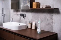 TrueLife AquaFloss Lite 7 TrueLife AquaFloss Lite -Soins Dentaires truelife aquafloss lite jet dentaire 2