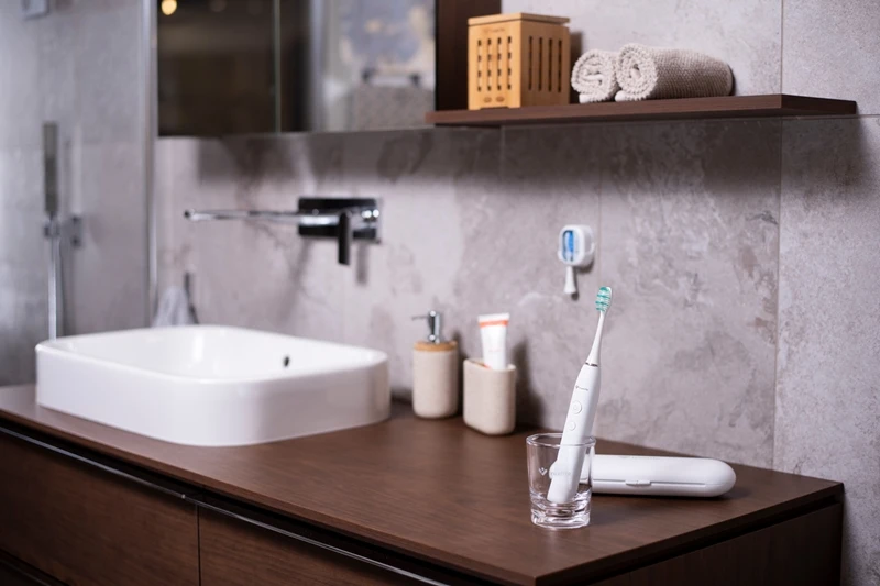 TrueLife SonicBrush GL UV 5 TrueLife SonicBrush GL UV – Image 3